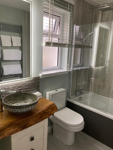 Bathroom 3, Clashmore Wood, Highland