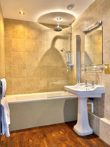 Bathroom 4, The Alma Inn, Lancashire