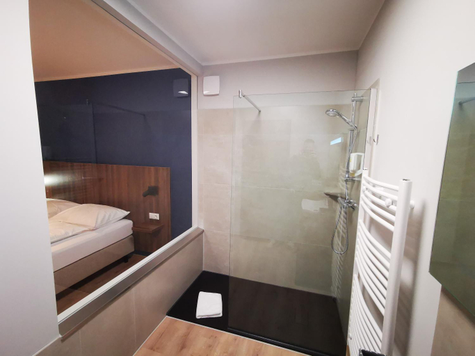 Bathroom 6