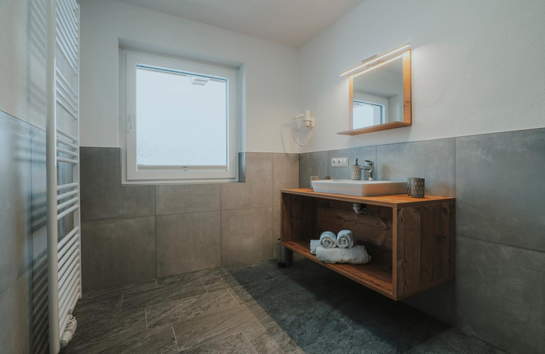 Bathroom 4, Gastehaus Eder, Sankt Johann im Pongau