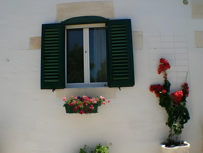 Others 4, Casolare Capitolo, Brindisi