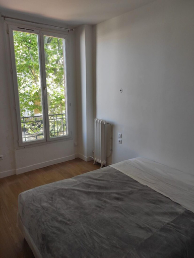 Bedroom 3, Le Palmier, Seine-Saint-Denis