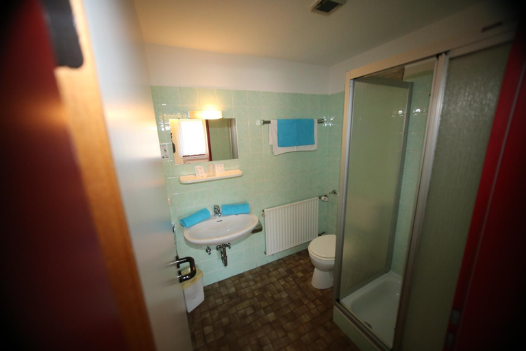 Bedroom 3, Hotel Bechtel, Siegen-Wittgenstein