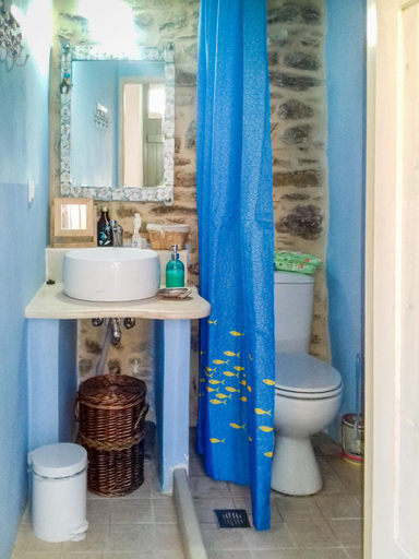 Bathroom 2, Private Studio In Historic House, Crete