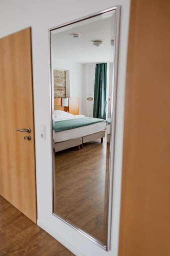 Bedroom 3, Hotel Cristallo, Landshut