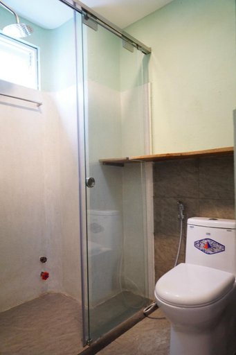Bathroom 3, laholm hotel, Nha Trang