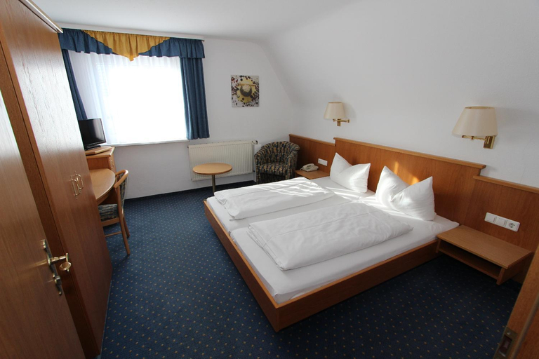 Bedroom 2, Hotel Schoch KG, Tuttlingen