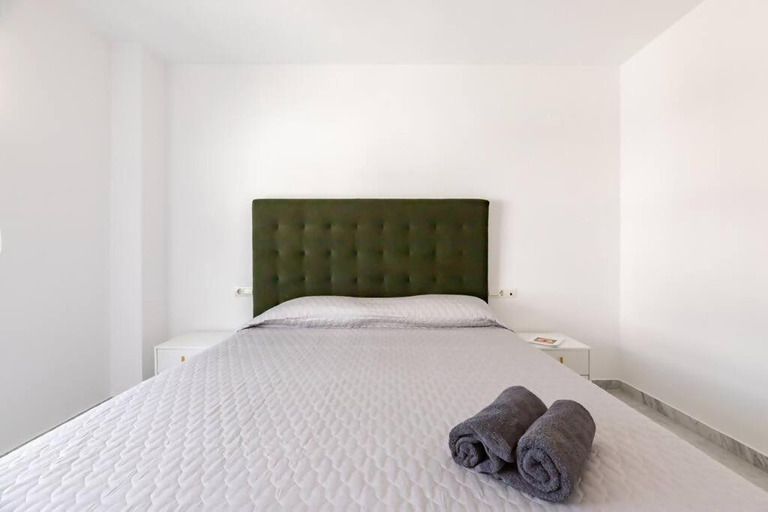 Bedroom 3, Lorcrisur corner PH apt 3 bedroom beach Marbella, Málaga