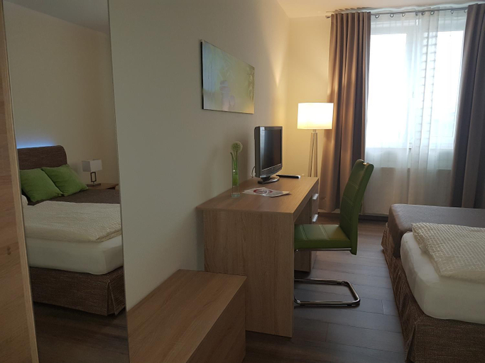 Bedroom 2, Hotel Hof Munsterland, Warendorf