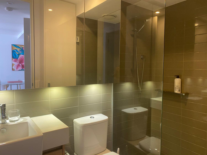 Bathroom 12