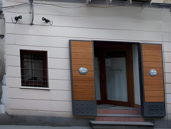 Others 5, B&B Corte Catalana, Napoli