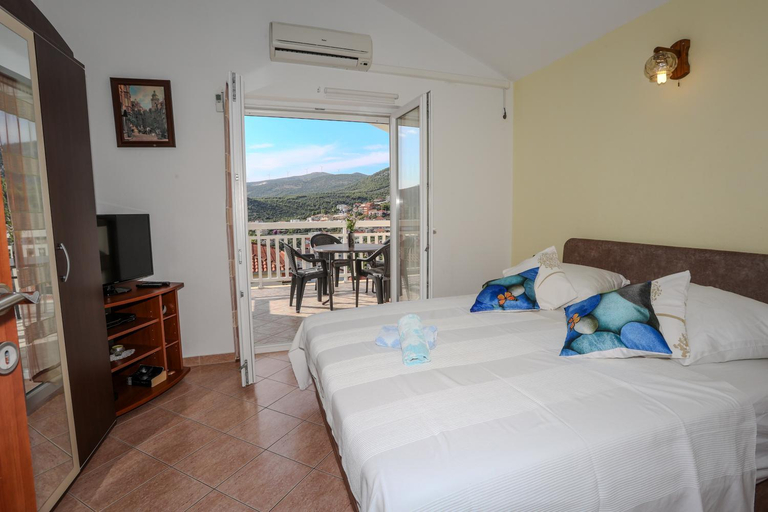 5, Apartments Filipovic, Seget