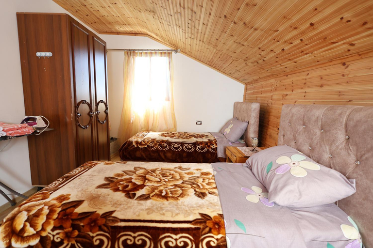 Bedroom 2, Samuela Cozy Retreat, Beratit