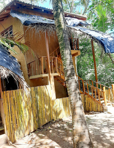 Others 5, Seasons Four Jungle Treehouse, Matara Four Gravets