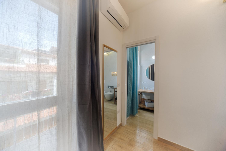 Others 4, Cozy guest house Downtown, Olbia-Tempio
