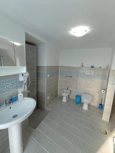 Bathroom 2, B&B San Giacomo, Cosenza