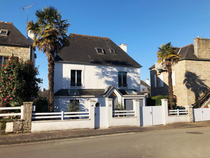 Others 2, Le Huic maison de marin lambrissee, Finistère
