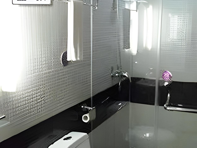 Bathroom, V8 Hotel Xi Cun Branch, Guangzhou