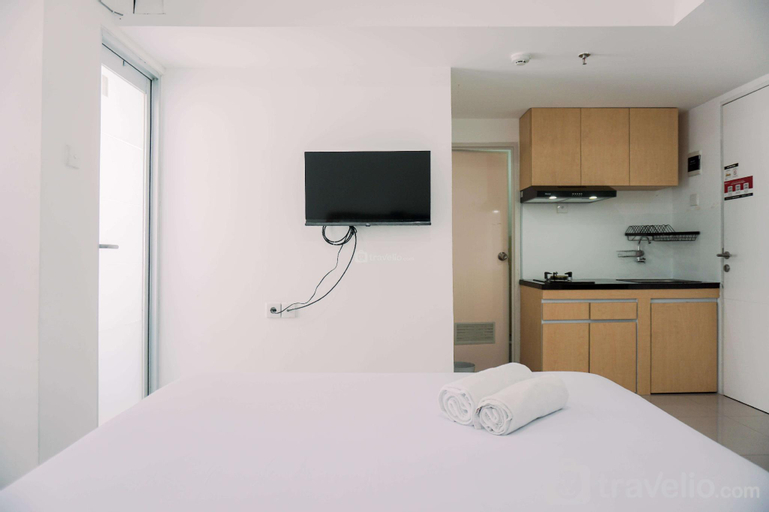 BrandNew Nice Studio Urbantown Serpong By Travelio, South Tangerang