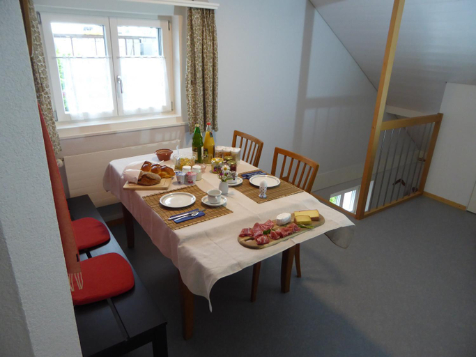 Others 5, 22 – Zimmer & Zmorge, Kreuzlingen