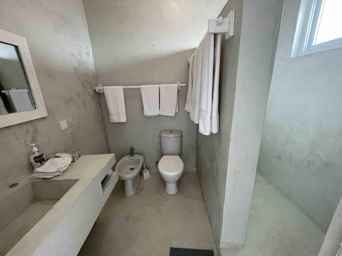 Shower 5, Watamu Ascot Resort, Kilifi North