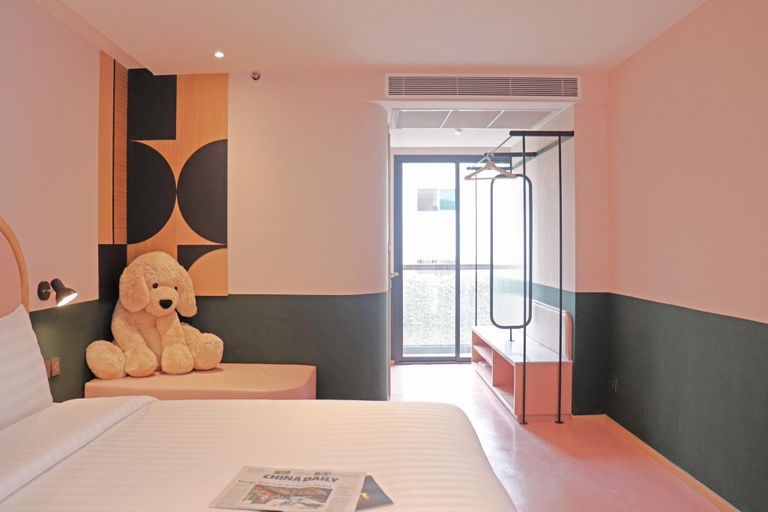 Bedroom 14