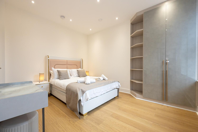 Others 4, Amazing 1BD Apartment China Town Manchester, Manchester