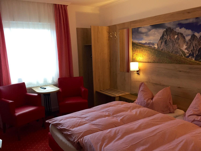 Others 5, Hotel Peiler Garni, Märkischer Kreis