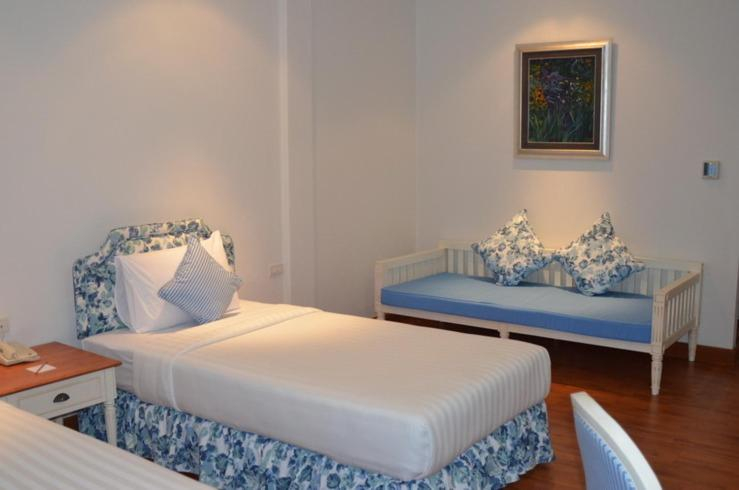 Bedroom 13