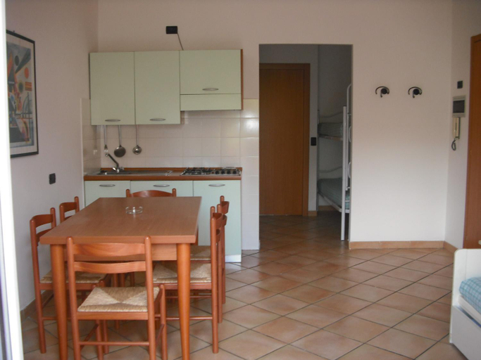 Dining Room 1