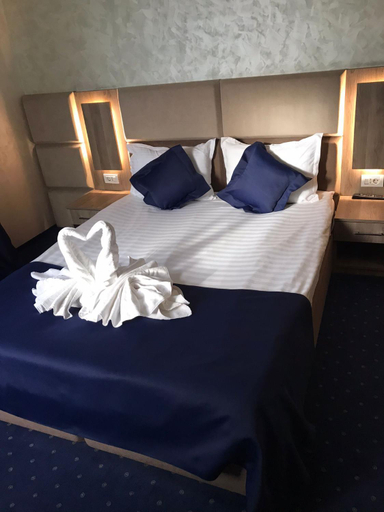 Bedroom 2, Le Mer, Afumati