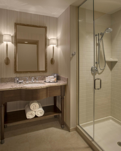 Bathroom 4, The Sewanee Inn, Franklin