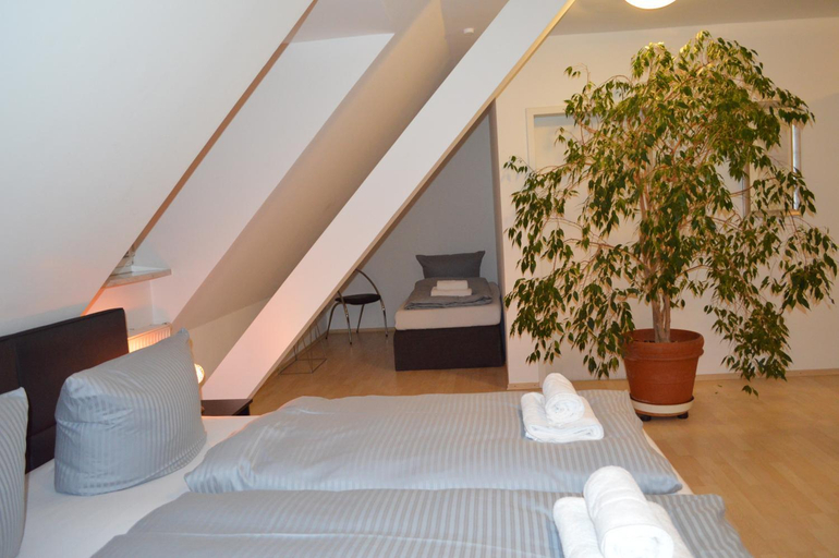 Bedroom 13