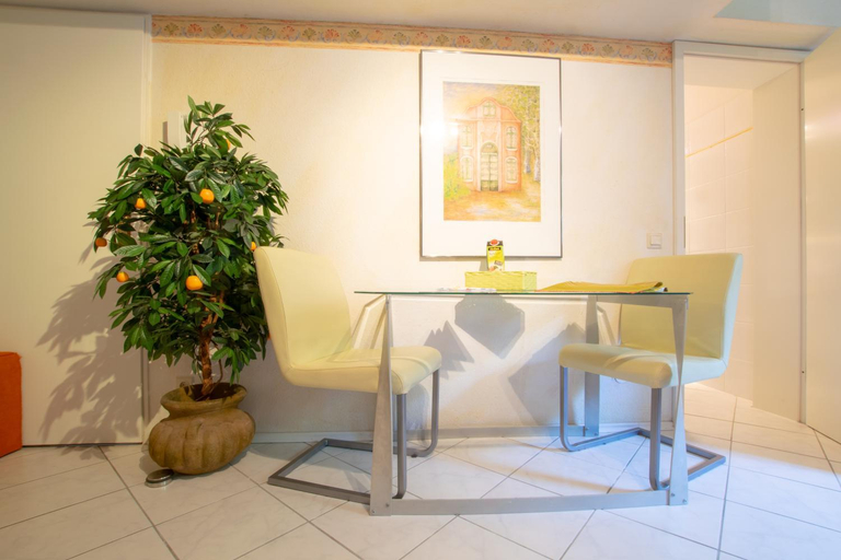 Others 2, Meerbusch Apartments - 20 Min Messe DUS, Rhein-Kreis Neuss