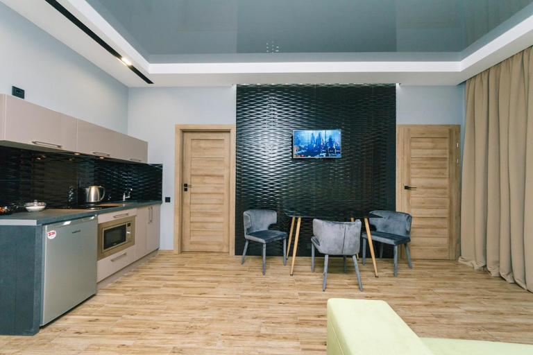 Others 4, Tomas apartments, Pechers'kyi