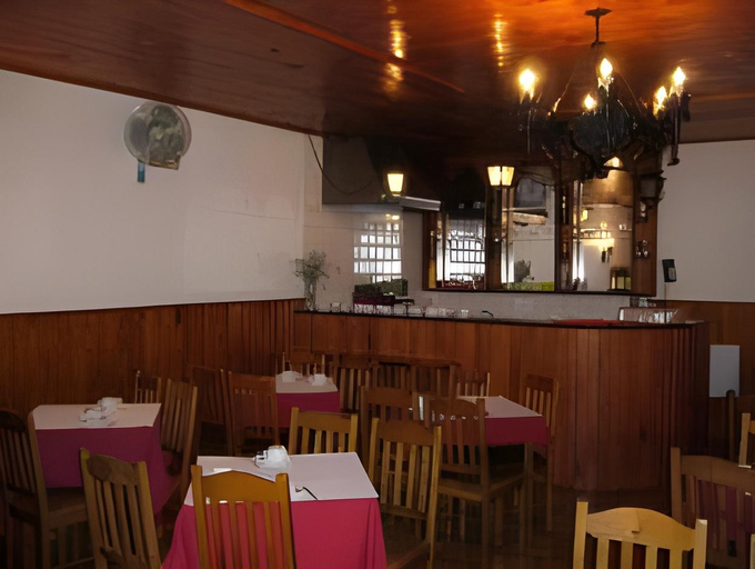 Food & Drinks, Residencial Centro Comercial Avenida Bragashopping, Braga