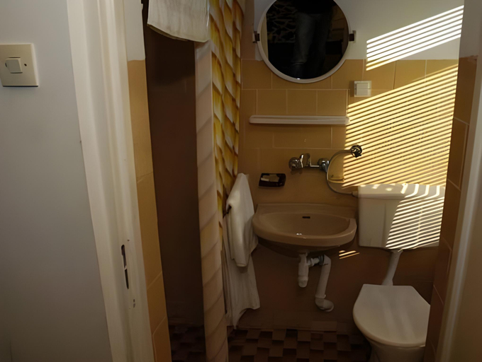 Bathroom 3, Pokoje Goscinne Korsarz - przy trasie rowerowej R10 - posiadamy monitorowana i zamykana na noc wiate, Słupsk
