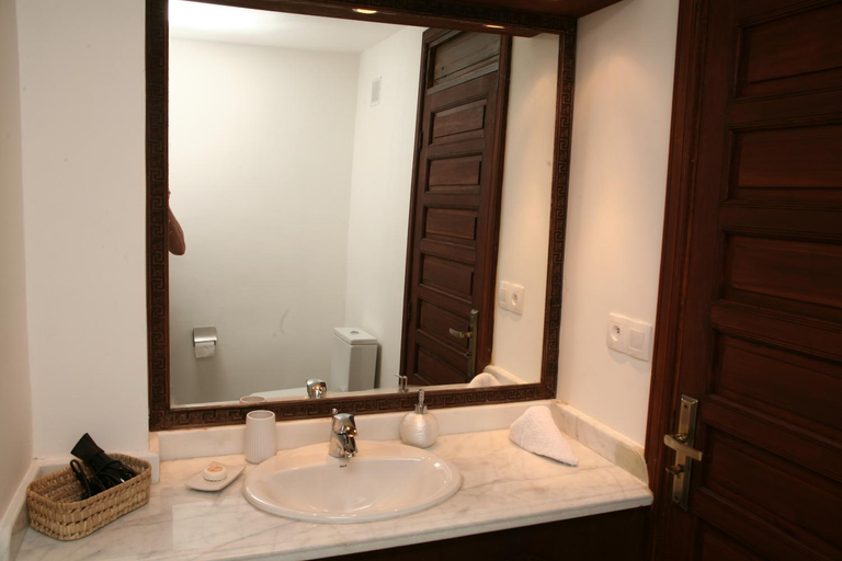 Bathroom 3, Riad Batchisarai, Fès