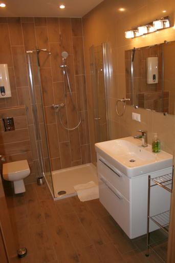 Bathroom 2, Villa Rynek, Strzelce