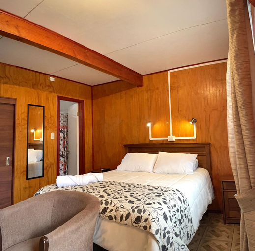 Bedroom 2, Entre Montanas, Palena