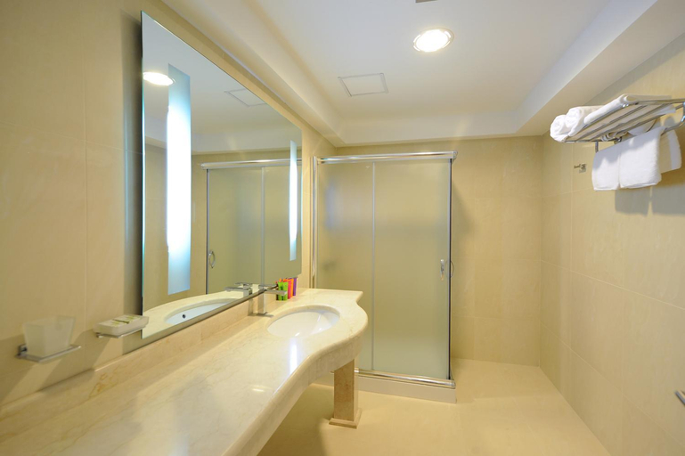 Bathroom 2, Hotel 1000 Ruza, Belgrade