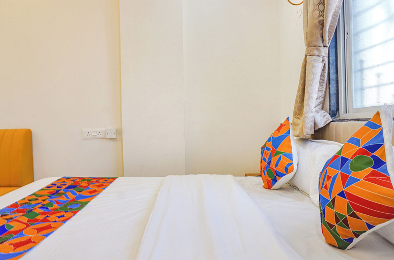Bedroom 2, Fabhotel Rising Surya, Pune