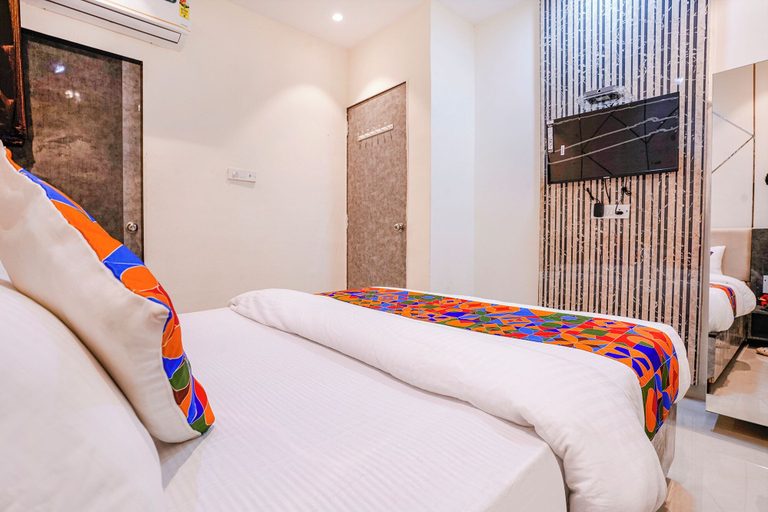 Bedroom 3, FabHotel Dhanlaxmi Residency, Thane