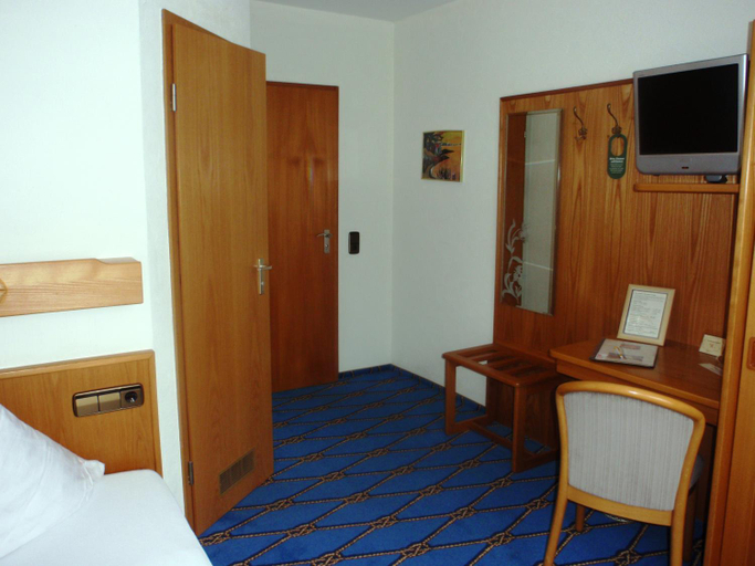 Bedroom 2, Hotel & Restaurant Mainaublick, Bodenseekreis