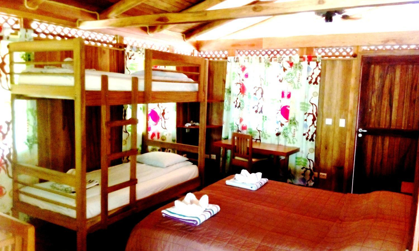 Others 5, Totobe Resort, Nandayure