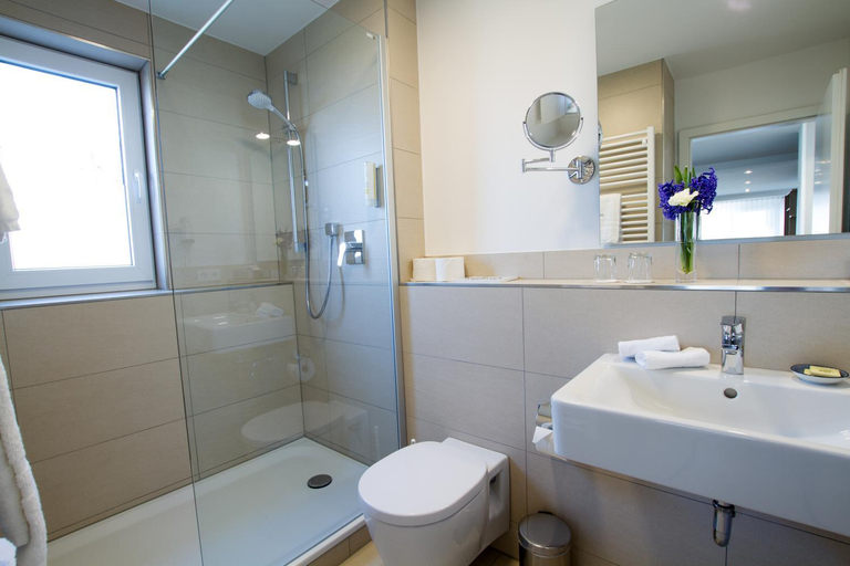 Bathroom 2, Hotel Seepark Garni, Bodenseekreis