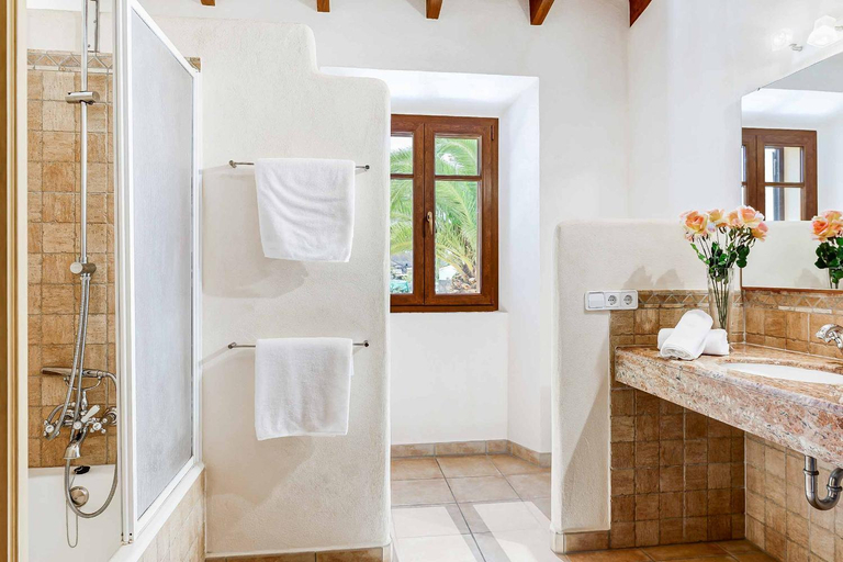 Bathroom, Villa Mestressa, Baleares