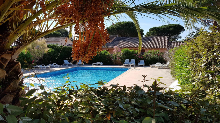 Others 4, Mes maisons a la Pinede, Var