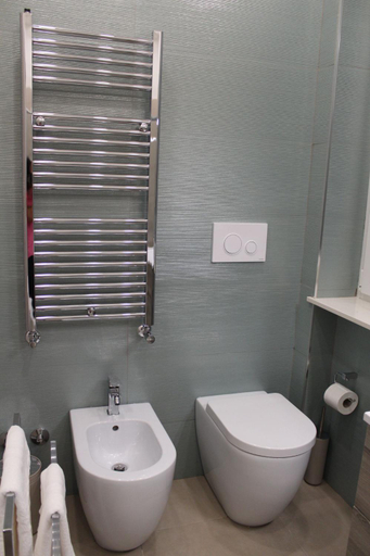 Bathroom 4, Albadorata, Cosenza