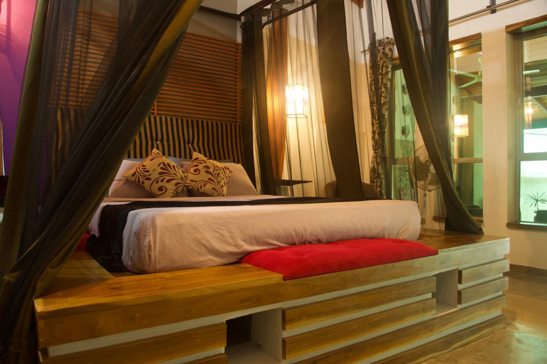 Bedroom 3, Red Coconut Villa, Bentota